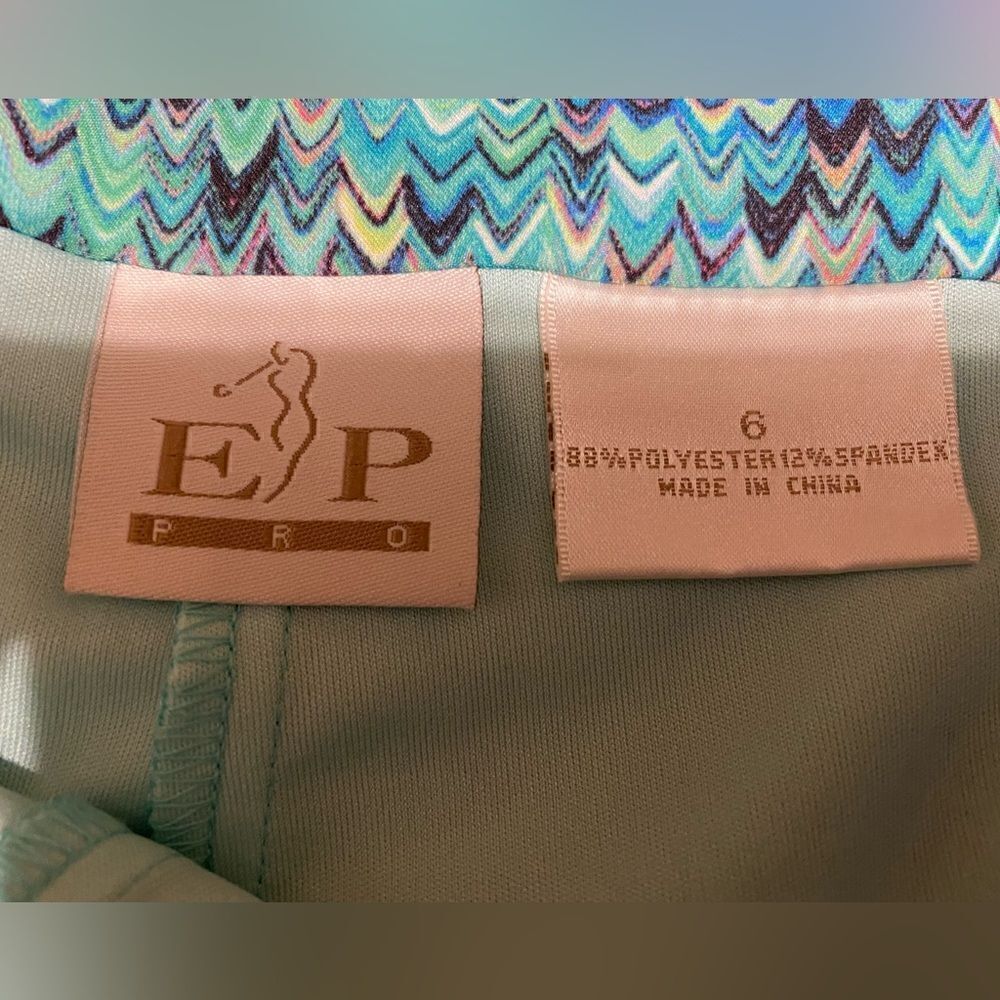 EP Pro Multi Color Womens Skort, size 6. (D07) - Picture 4 of 6